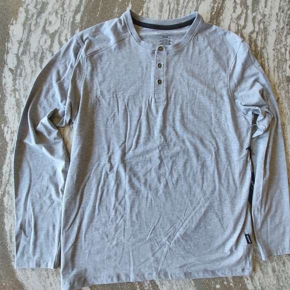 Kenneth Cole Men's The Sustainable Knit Shirt New Size Medium - Picture 2 of 2